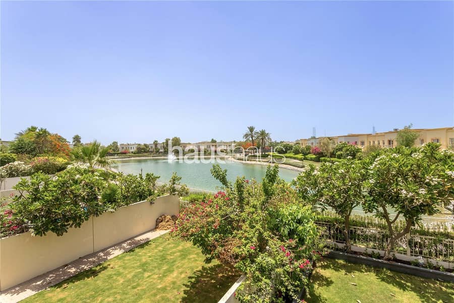 OPEN HOUSE THIS WEEKEND | Stunning Lake View OPEN HOUSE THIS WEEKEND | Stunning Lake View