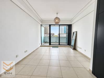 Estudio para en Alquiler en Jumeirah Lake Towers (JLT), Dubai - ChatGPT Image Sep 23, 2026, 01_58_36 PM (2). png Estudio para en Alquiler en Jumeirah Lake Towers (JLT), Dubai - ChatGPT Image Sep 23, 2026, 01_58_36 PM (2). png