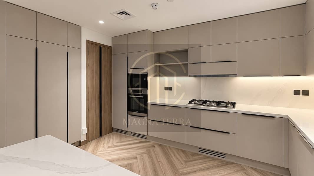 3 kitchen. jpeg