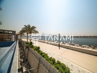 6 Bedroom Villa for Sale in Pearl Jumeirah, Dubai - Waterfront Villa | Rooftop Pool | Custom-Built 6 Bedroom Villa for Sale in Pearl Jumeirah, Dubai - Waterfront Villa | Rooftop Pool | Custom-Built
