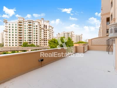 2 Bedroom Flat for Rent in Palm Jumeirah, Dubai - Huge Modern 2BR I Park View I Elegantly Renovated