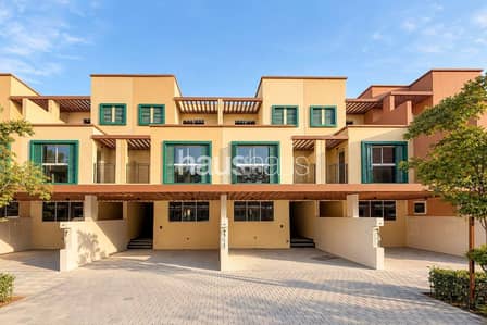 5 Schlafzimmer Townhouse zum Miete in DAMAC Lagoons, Dubai - Reihenhaus in DAMAC Lagoons,Nice, 5 schlafzimmer, 200000 AED - 16554112 5 Schlafzimmer Townhouse zum Miete in DAMAC Lagoons, Dubai - Reihenhaus in DAMAC Lagoons,Nice, 5 schlafzimmer, 200000 AED - 16554112