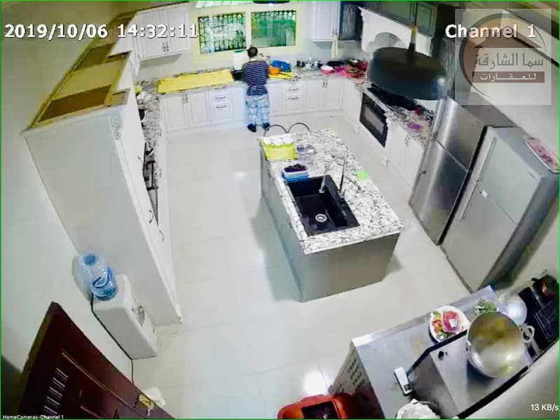 12 a480fc3d-0446-487d-b9be-af4b45b9b231. jpg