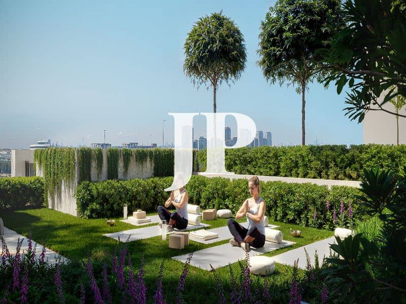 12 Outdoor Yoga. jpg