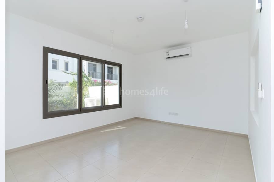 Casa adosada en Town Square,Hayat Townhouses, 3 dormitorios, 140000 AED - 16615801 Casa adosada en Town Square,Hayat Townhouses, 3 dormitorios, 140000 AED - 16615801