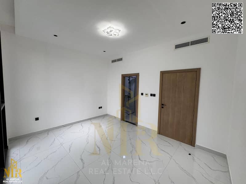 36 WhatsApp Image 2025-10-14 at 16.24. 13. jpeg