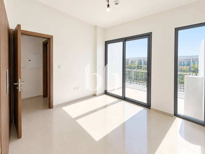 6 images image img