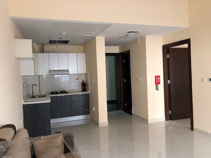 BRAND NEW 1 BHK  WITH HUGE BALCONY FOR RENT IN WARSAN  4