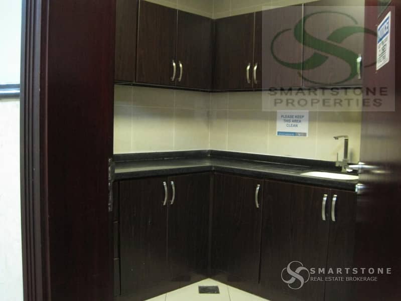 7 FITTED OFFICE WITH BUILT IN FILING CABINETS l WELL MAINTAINED BUILDING l GOOD LOCATION W/ PUBLIC TRANSPORTATION