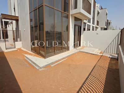 4 Bedroom Townhouse for Sale in Mudon, Dubai - On The Park I Open for Mortgage I Motivated Seller 4 Bedroom Townhouse for Sale in Mudon, Dubai - On The Park I Open for Mortgage I Motivated Seller