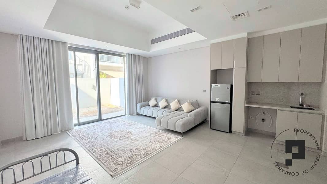 7 31-living-room-2. jpg