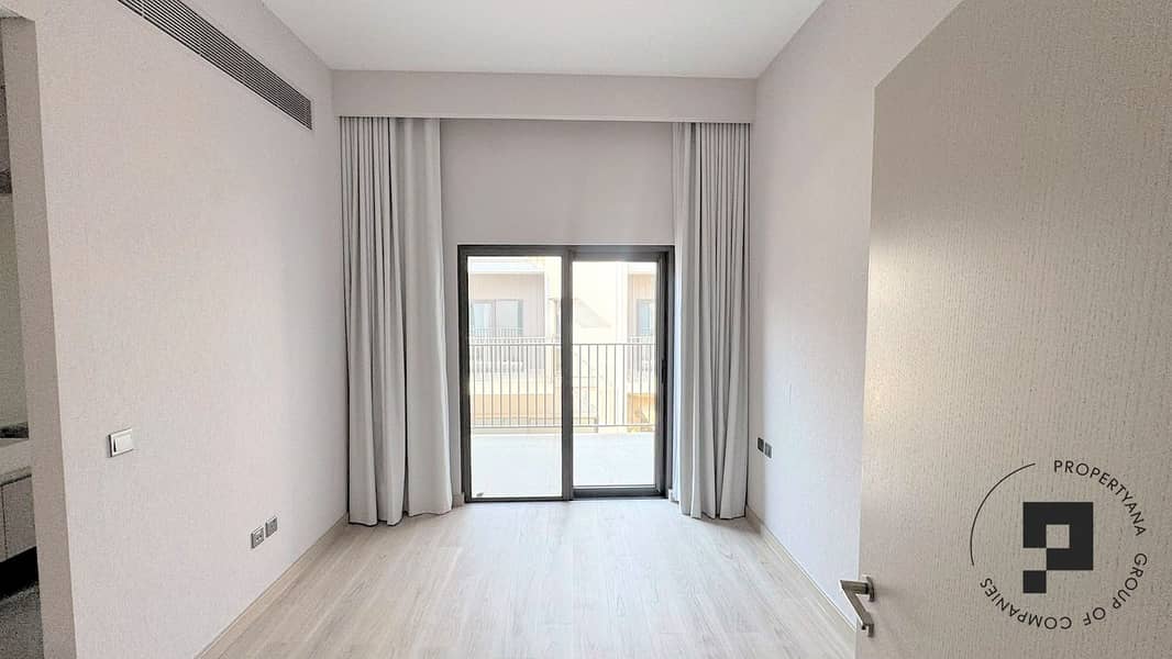 16 09-master-bedroom. jpg