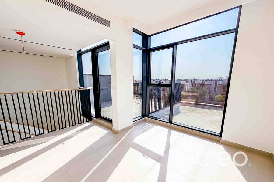 6 3B2 family room. jpg