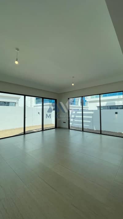 5 habitaciones Townhouse para en Alquiler en DAMAC Lagoons, Dubai - WhatsApp Image 2026-09-24 at 11.51. 39. jpeg