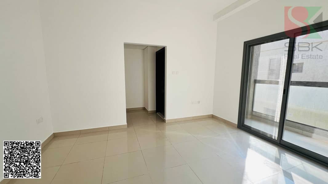 6 IMG_7714. png