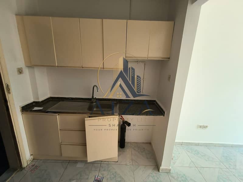 5 83067. jpg