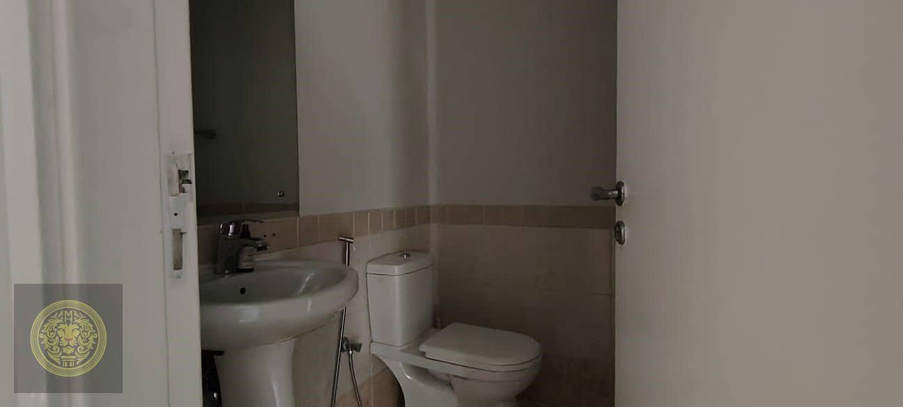 17 a5a603f3-d30c-4d0b-869d-f3d12b95c6bb. jpg