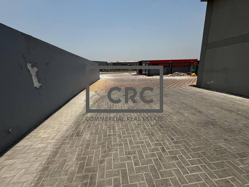 4 images image img