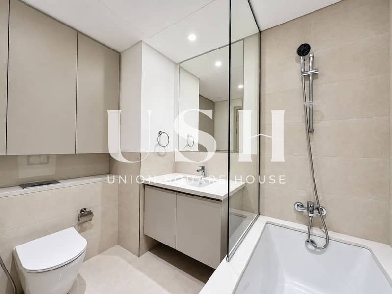 11 bathroom_1600x1200. png