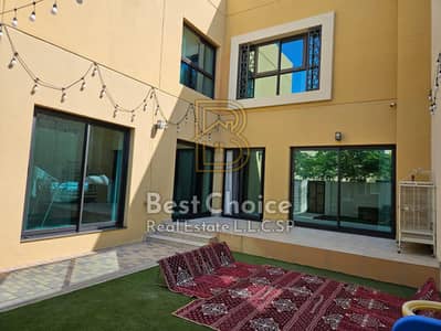 3 Slaapkamers Townhouse te Koop in Al Rahmaniya, Sharjah - 069392de-c0f3-4ca0-a158-96fdcbf7e598. jpg 3 Slaapkamers Townhouse te Koop in Al Rahmaniya, Sharjah - 069392de-c0f3-4ca0-a158-96fdcbf7e598. jpg