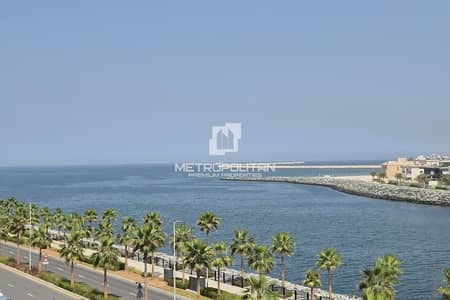 2 Schlafzimmer Wohnung zum Verkauf in La Mer, Dubai - Wohnung in La Mer,Port de La Mer,La Rive,La Rive Tower 4, 2 schlafzimmer, 3900000 AED - 16623807 2 Schlafzimmer Wohnung zum Verkauf in La Mer, Dubai - Wohnung in La Mer,Port de La Mer,La Rive,La Rive Tower 4, 2 schlafzimmer, 3900000 AED - 16623807