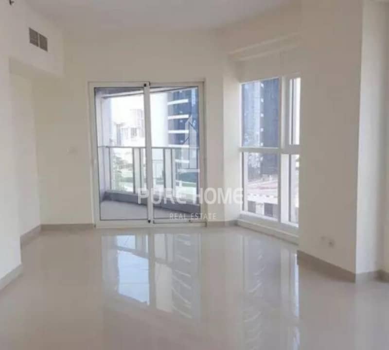 Sea View | Remarkably Spacious 1 Bedroom Apartment in Marina Bay