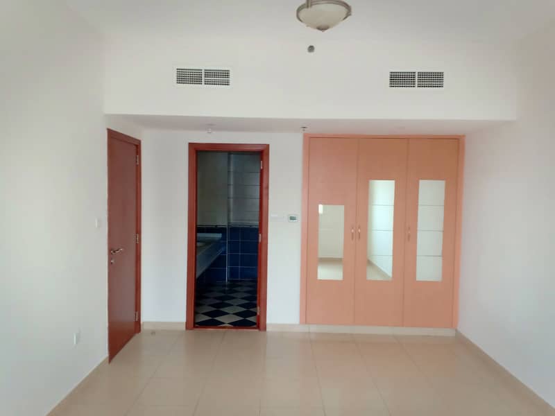 Квартира в Аль Маджаз，Аль Маджаз 3, 4 cпальни, 80000 AED - 4519303