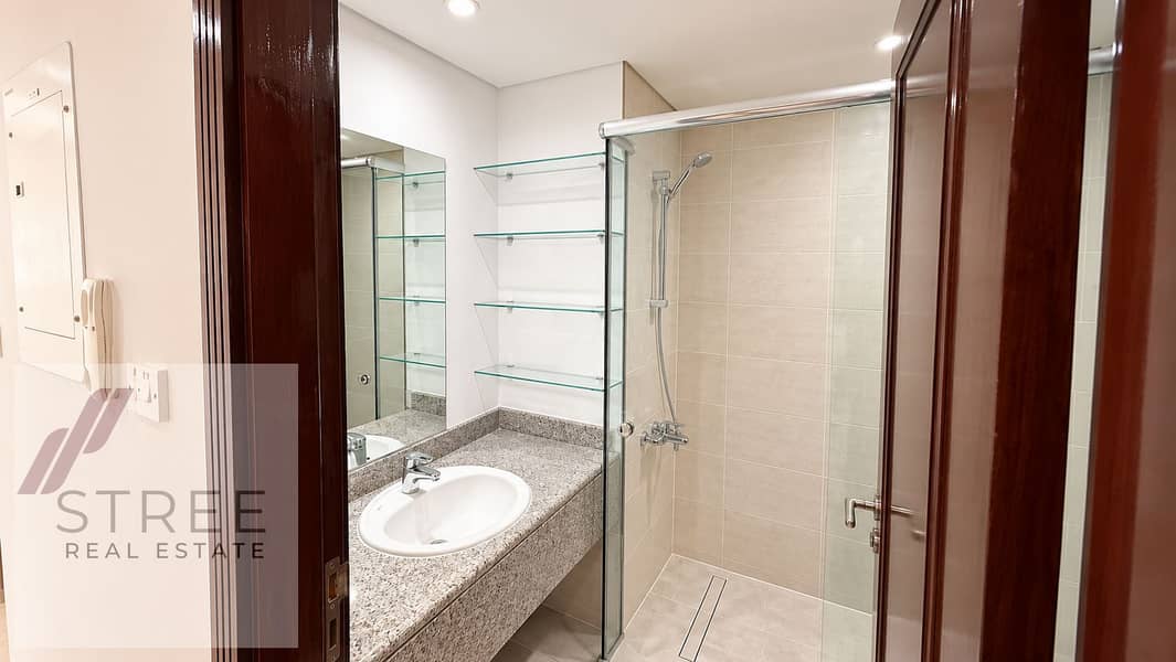 9 Bathroom. png