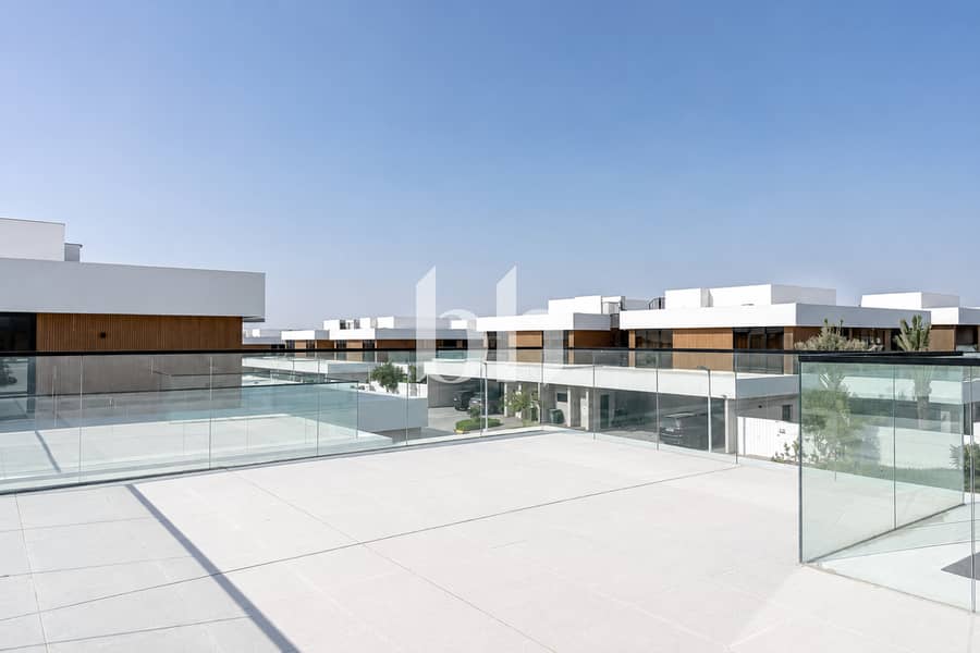 3 images image img