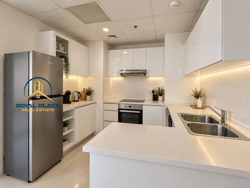 10 Modern Minimalist U-Shaped Kitchen. png