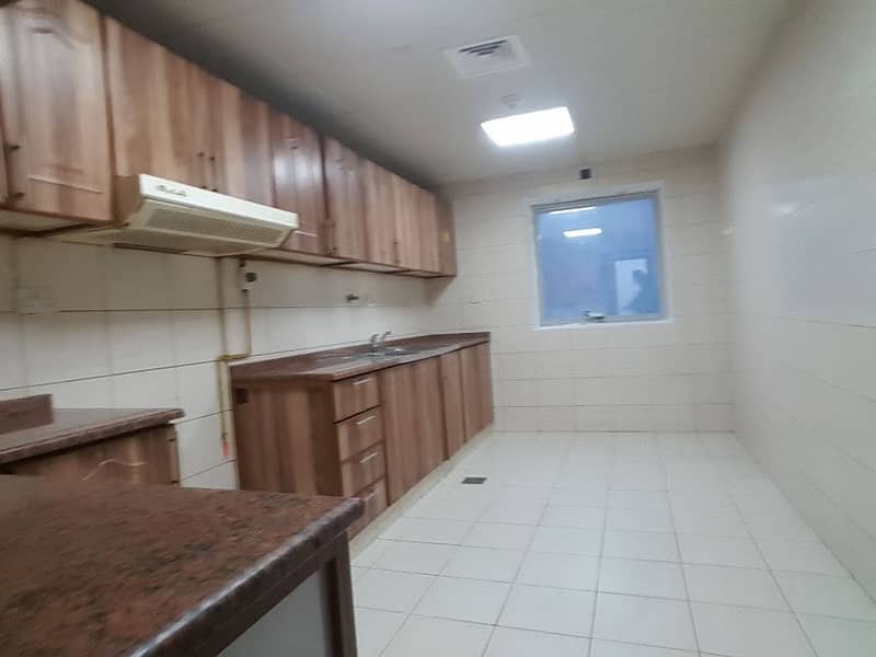 Luxurious 2Bedrooms Hall Aprt with 3 Toilets in Mussafah Shabiya 09