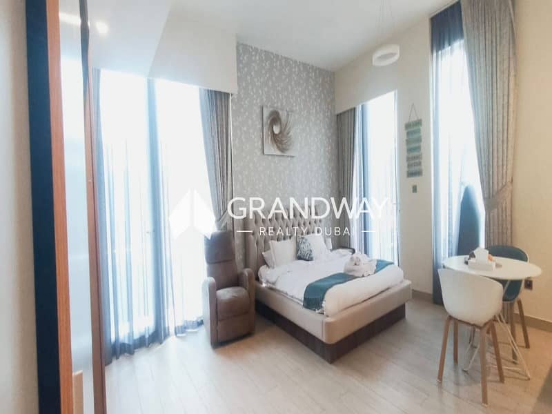 7 Modern Studio Living I Premium Residence I Arjan — photo 7