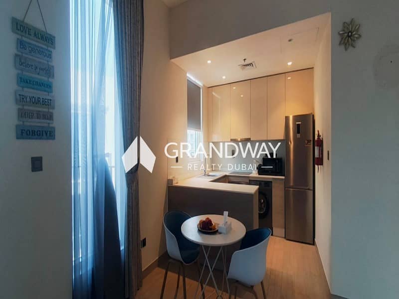 10 Modern Studio Living I Premium Residence I Arjan — photo 10
