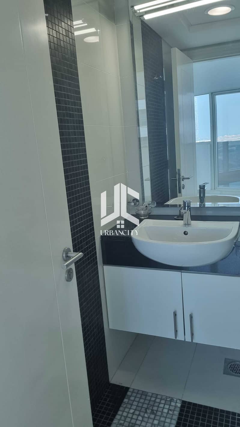 11 15 - MB1205 Master Bathroom 1. jpg