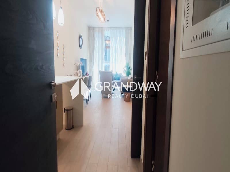 3 Elegant 1BR Apartment | Premium Amenities — photo 3