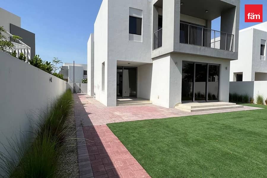 Single Row | E1 Type | Large Plot | Tenanted Single Row | E1 Type | Large Plot | Tenanted