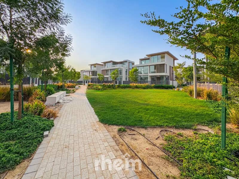 Villa à Nad Al Sheba Gardens, 4 chambres, 13000000 AED - 16627281 Villa à Nad Al Sheba Gardens, 4 chambres, 13000000 AED - 16627281