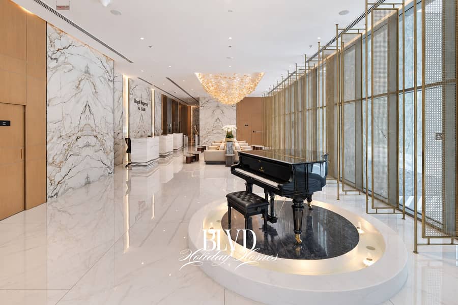 33 Royal Regency 2. jpg