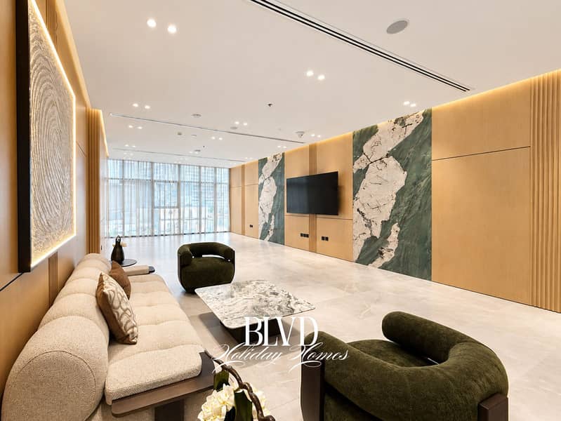 35 Royal Regency 22. jpg