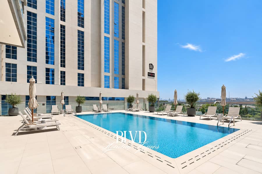 38 Royal Regency 7. jpg