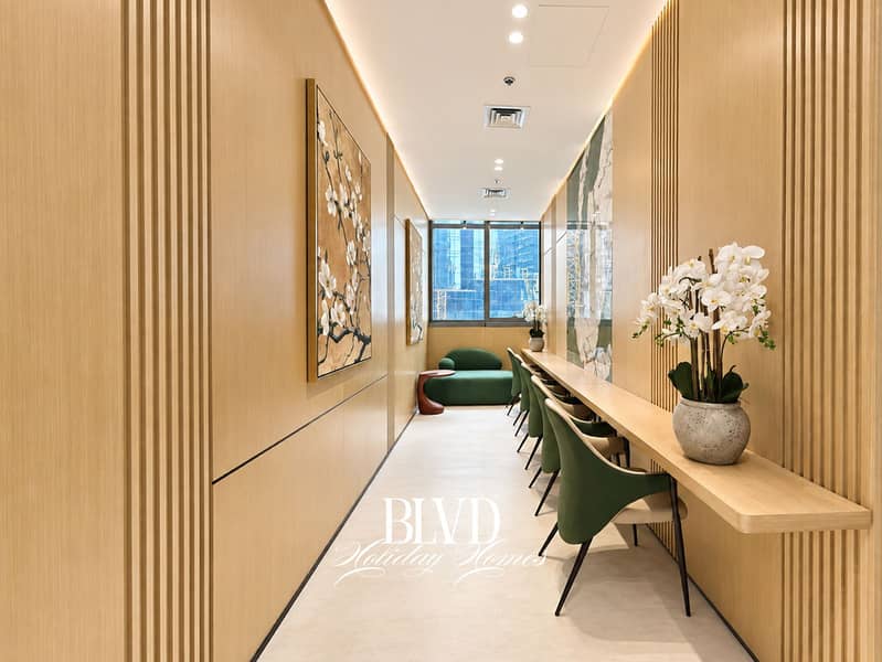 44 Royal Regency 23. jpg