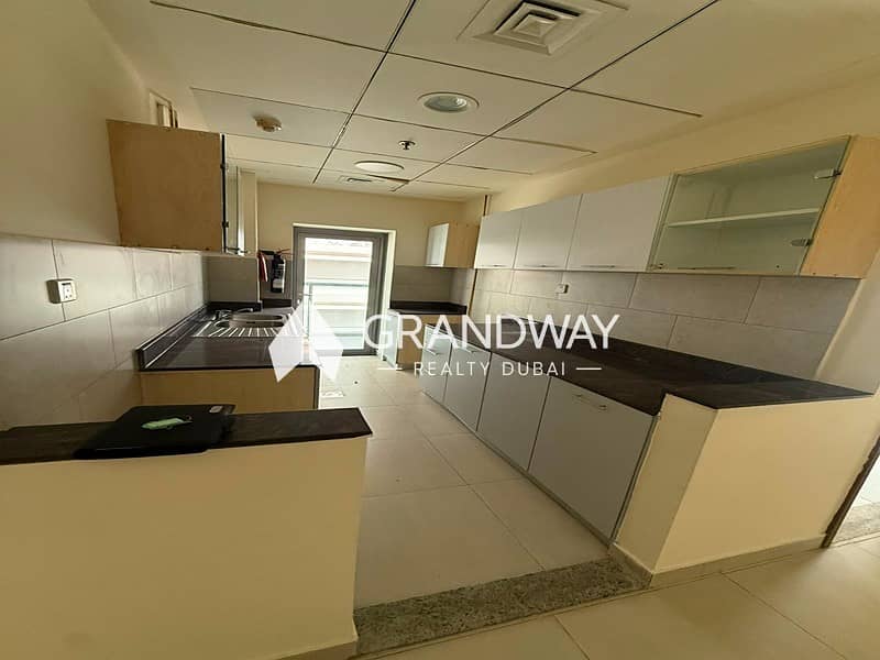 17 Luxury Home | Modern Living | Family Friendly — photo 17