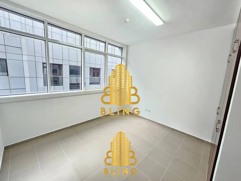 16 864281131-1066x800. webp