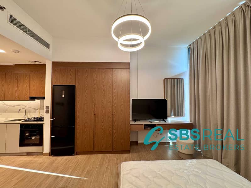 4 acef68a6-7116-4961-9dca-c2a8e8556d4f. jpg