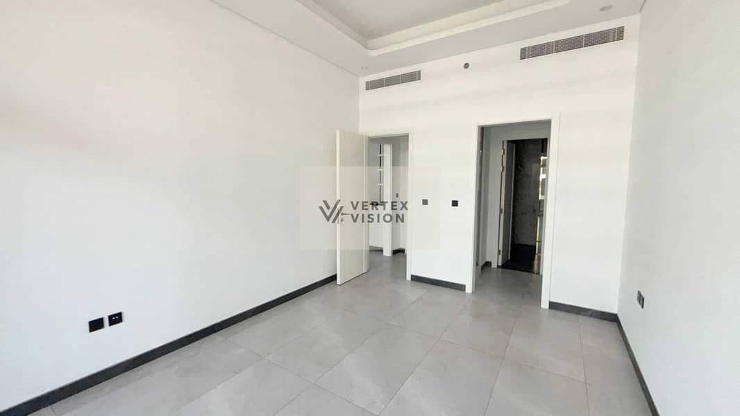 4 WhatsApp Image 2026-09-24 at 5.14. 24 PM (1). jpeg