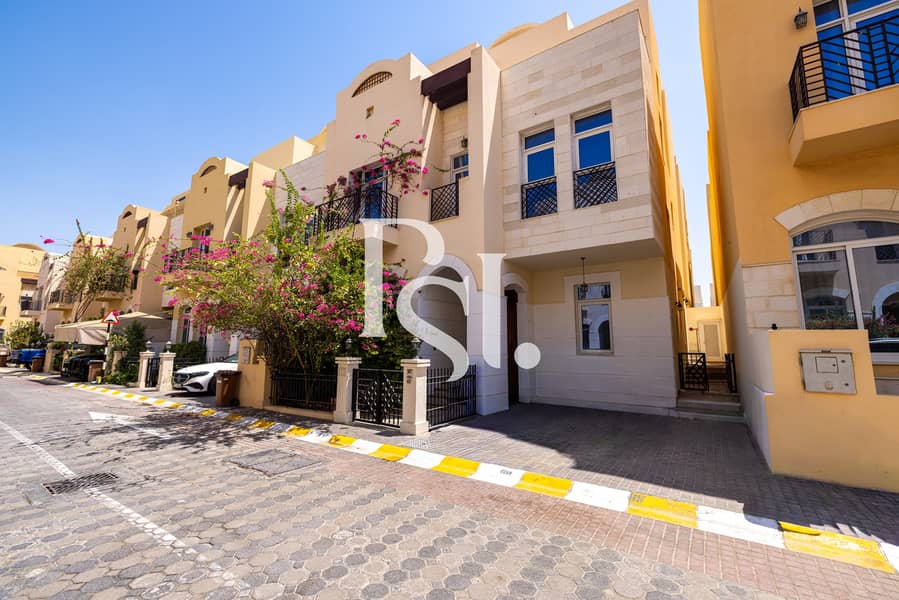 Villa in Al Qurm,al Qurm Compound, 5 schlafzimmer, 4700000 AED - 16628226 Villa in Al Qurm,al Qurm Compound, 5 schlafzimmer, 4700000 AED - 16628226