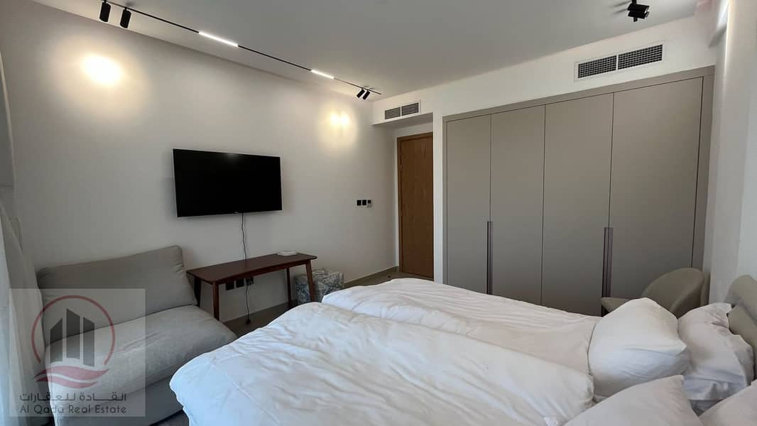 12 WhatsApp Image 2026-09-24 at 18.04. 29 (2). jpeg