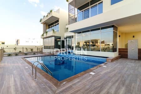 Exclusive 6 Bedroom Villa with Private Pool Exclusive 6 Bedroom Villa with Private Pool