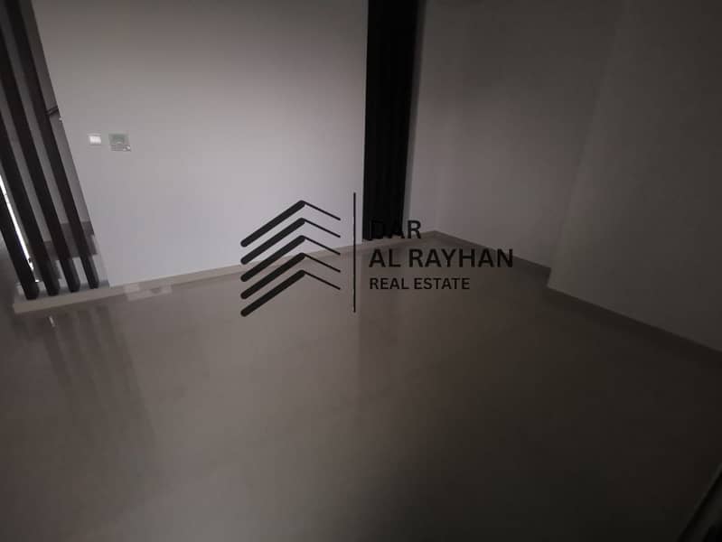 9 221475. jpg