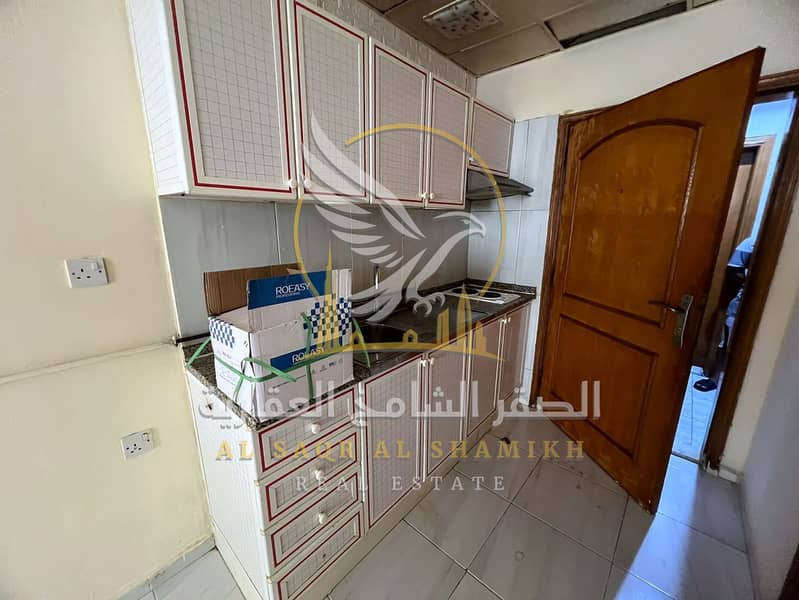 8 استوديو-للا-يجار-0-غرف-المريجة-الشارقة-صورة-العقار-rt-001-10. jpg